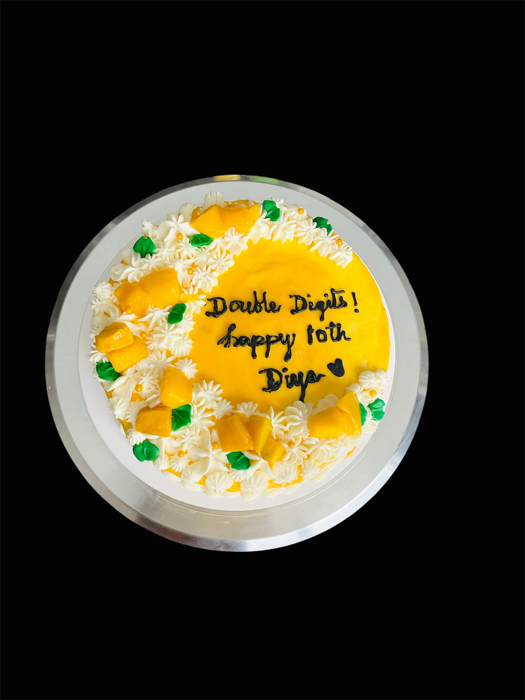 Mango flavoured cake